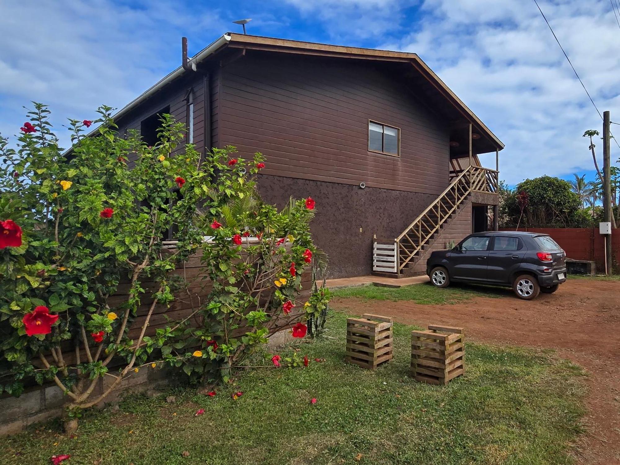 Apartamentos Tupuna Lodge Hanga Roa Bagian luar foto