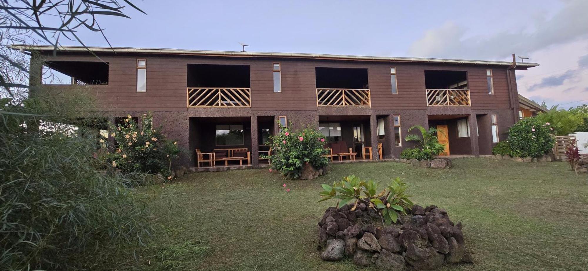 Apartamentos Tupuna Lodge Hanga Roa Bagian luar foto