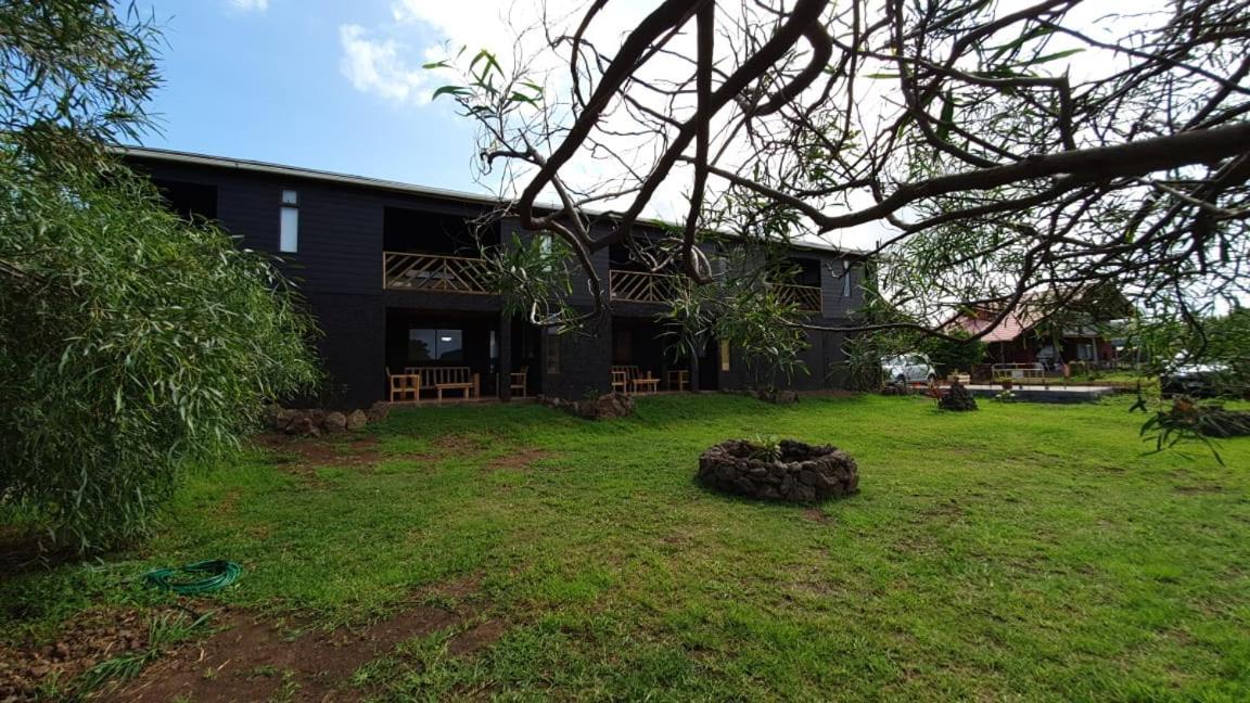 Apartamentos Tupuna Lodge Hanga Roa Bagian luar foto